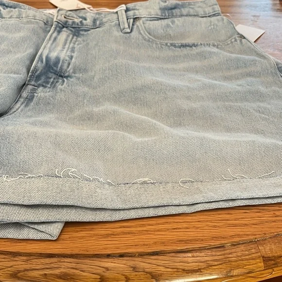 NWT Good American Good ‘90s Shorts - Picture 5 of 8